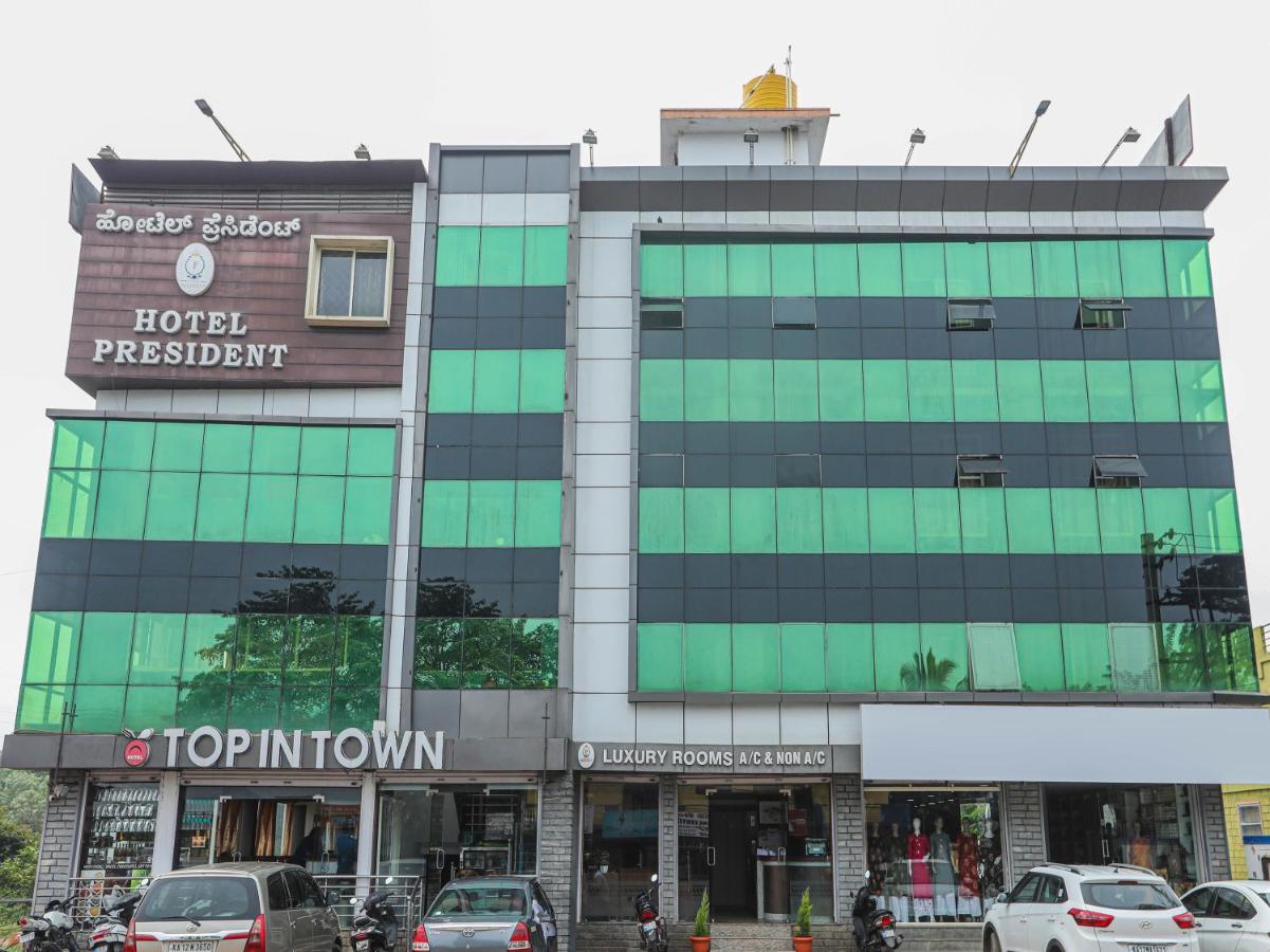 Capital O 84002 Hotel Top In Town President Kushalanagar Bagian luar foto